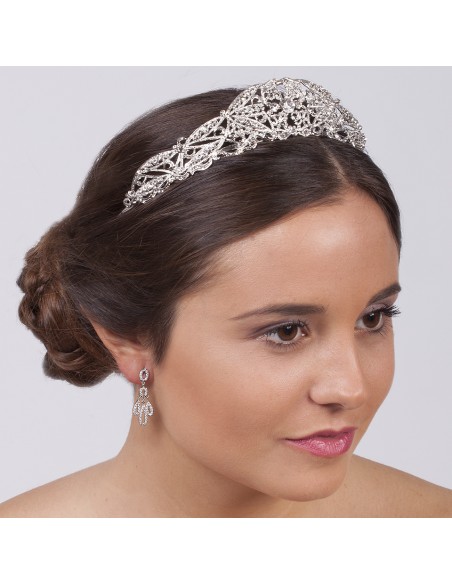 Model Silver Bridal Crown