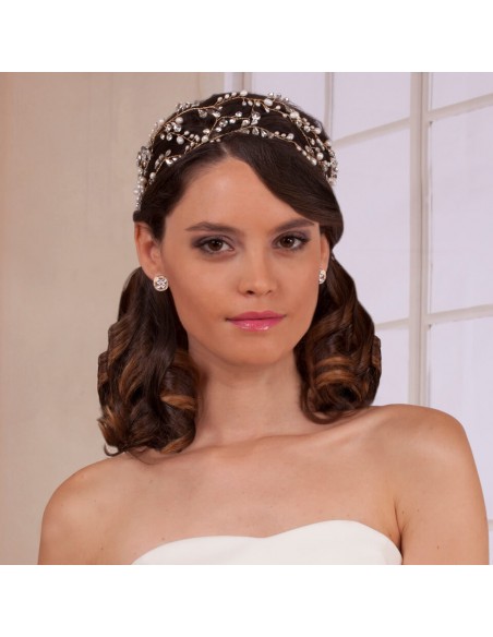 Luxya wedding model