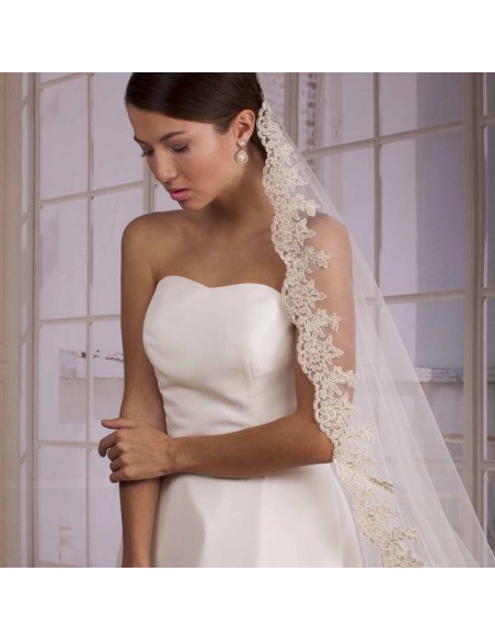 Bride veil model eda