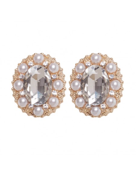 Golden earrings for wedding