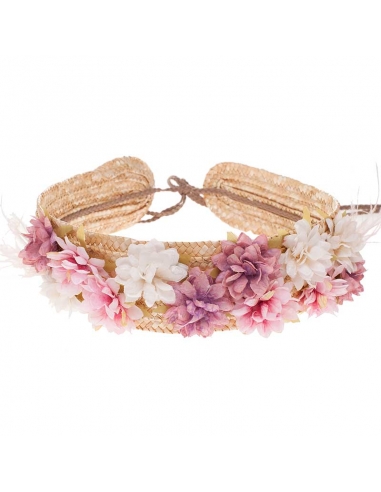 Belt of flowers and straw