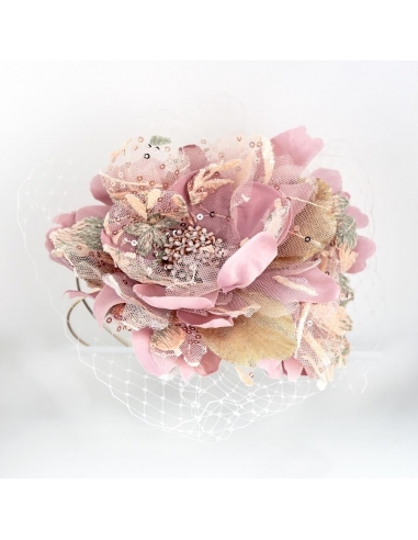 Headband flowers in golden and pink nude